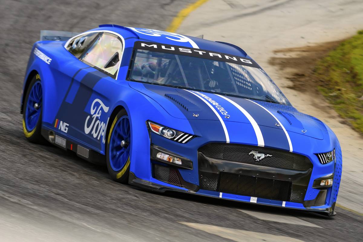 Ford mostró su nuevo NASCAR Next Gen Mustang del 2022