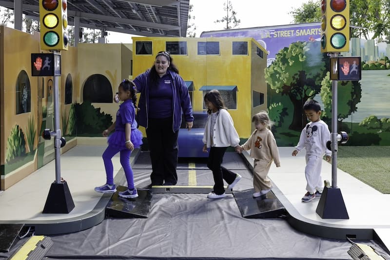 Hyundai y el Children's Hospital Los Angeles refuerzan su programa de seguridad vial infantil en EE. UU.