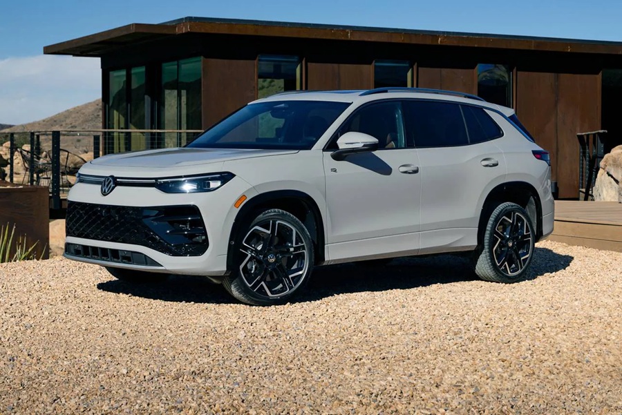 Prueba: Volkswagen Tiguan SEL R-line Turbo del 2026, un SUV que ofrece un interior espacioso y silencioso