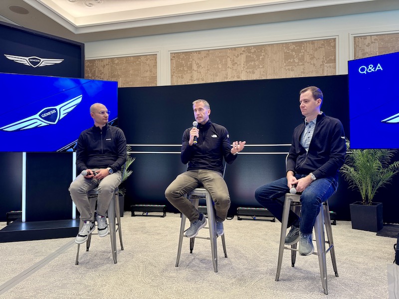 Genesis presentó la generación 2025 de su sedan compacto