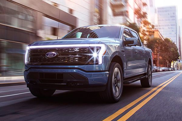 Ford F-150 Lighting Pro 2022