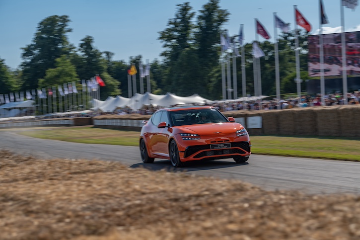 Genesis GV60 Magma Concept en Goodwood