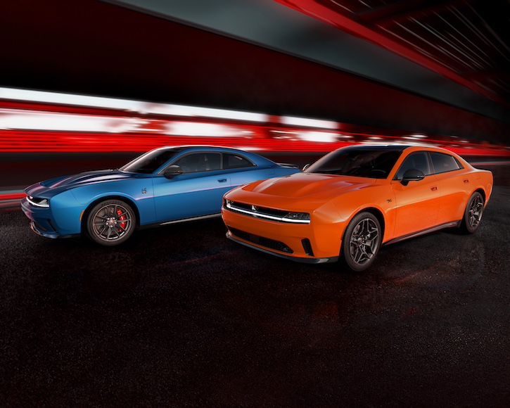 Dodge Charger Daytona Scat Pack 2024 de 2 puertas y Dodge Charger Daytona R/T 2024 de 4 puertas