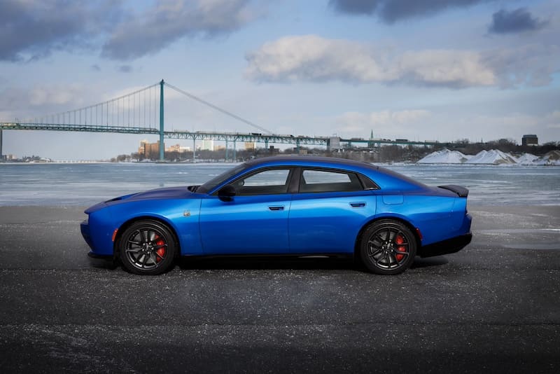 Dodge Charger Daytona cuarto puertas 2026