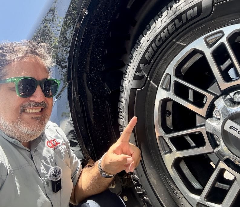 Michelin Defender LTX Platinum
