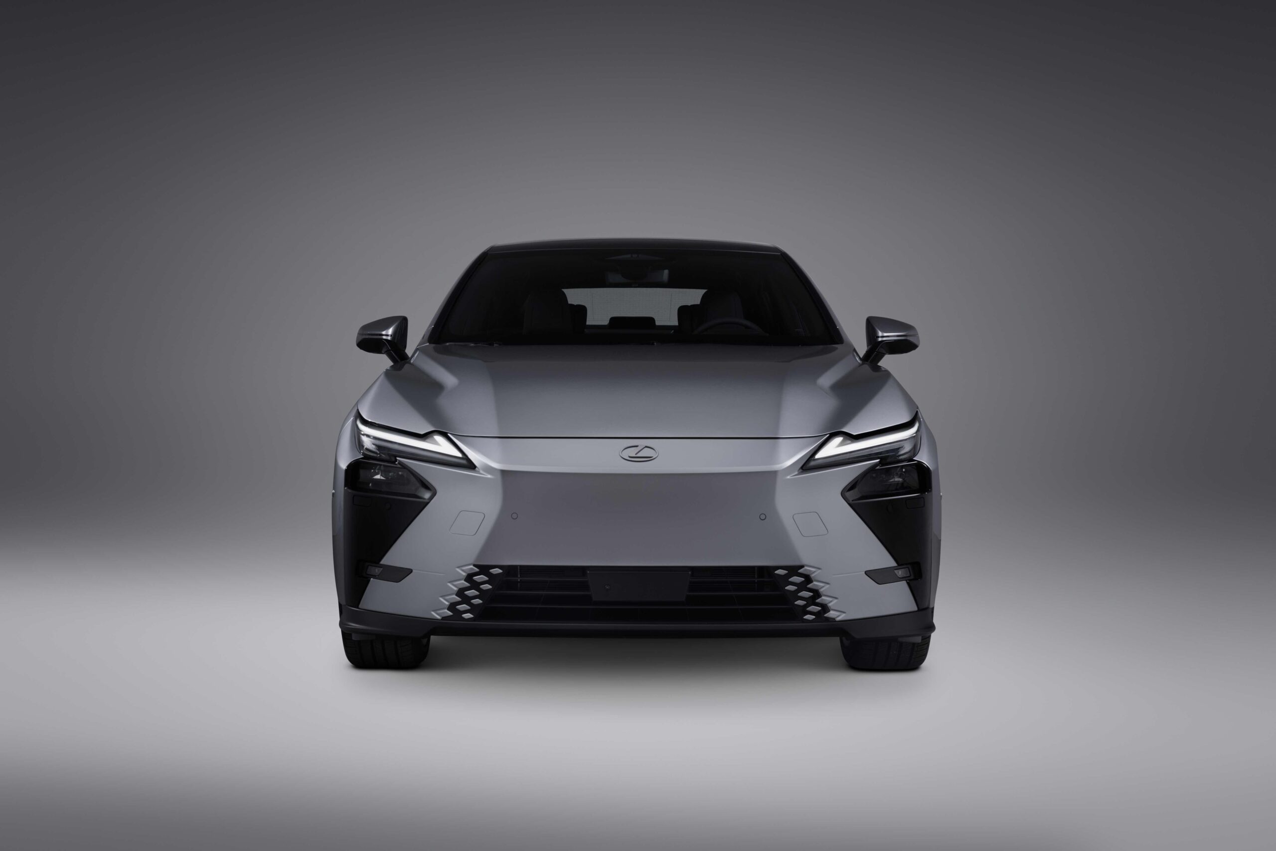 Frontal de un Lexus ES 500e