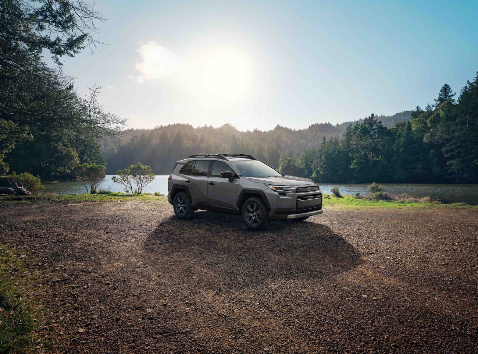 Lateral Toyota RAV4 2026