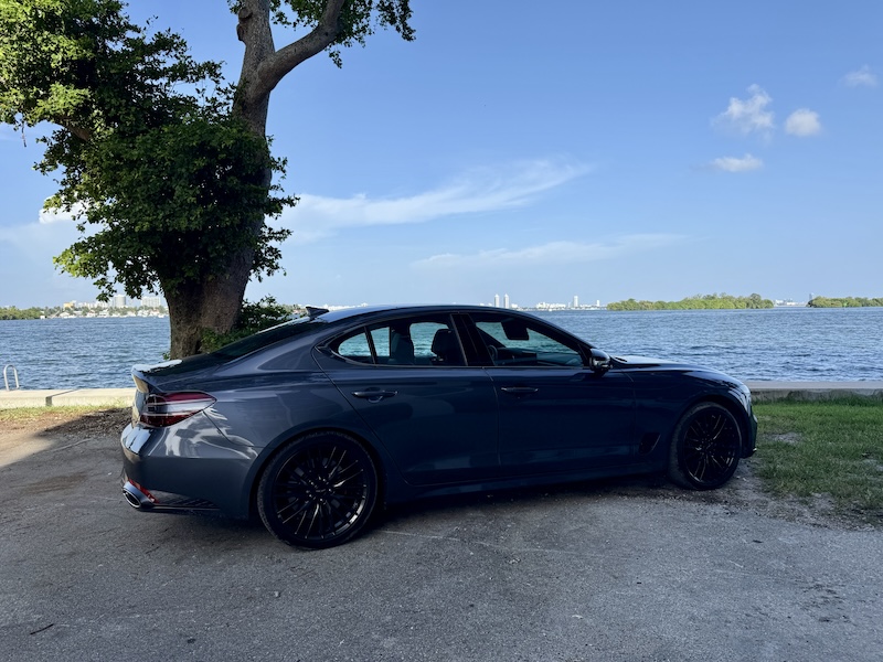 Genesis G70 3.3T AWD 2026: precisión coreana con alma de sedán deportivo